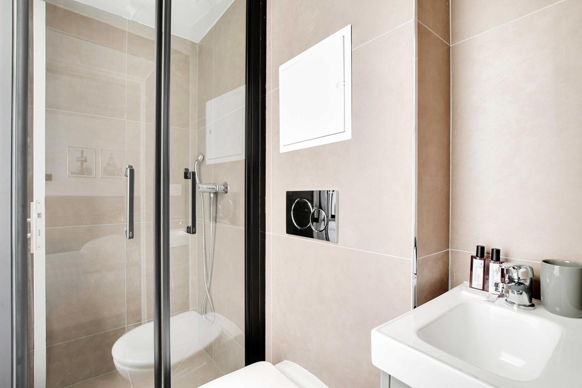 Comfort For 2p With A-c - Near Montmartre Appartamento *